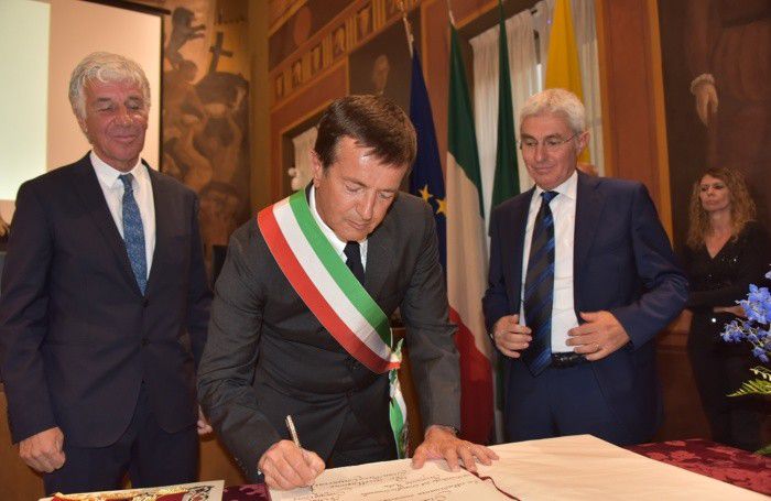 La firma di Gori