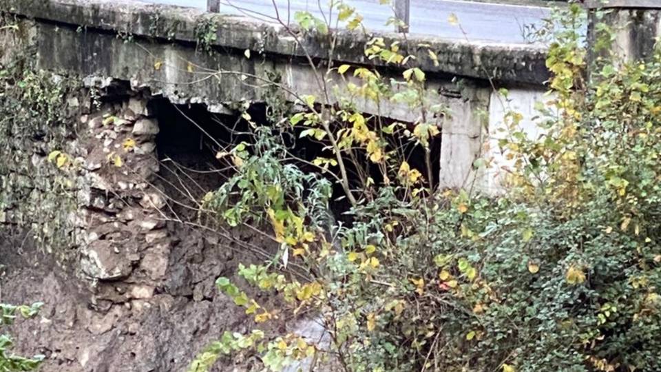 Frana a Costa Serina Chiusa la provinciale 27 Frana a Costa Serina Chiusa la provinciale 27