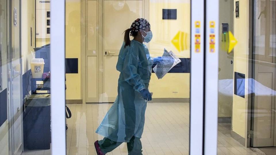 Covid, altra impennata di decessi In Bergamasca 34 in una settimana Covid, altra impennata di decessi In Bergamasca 34 in una settimana