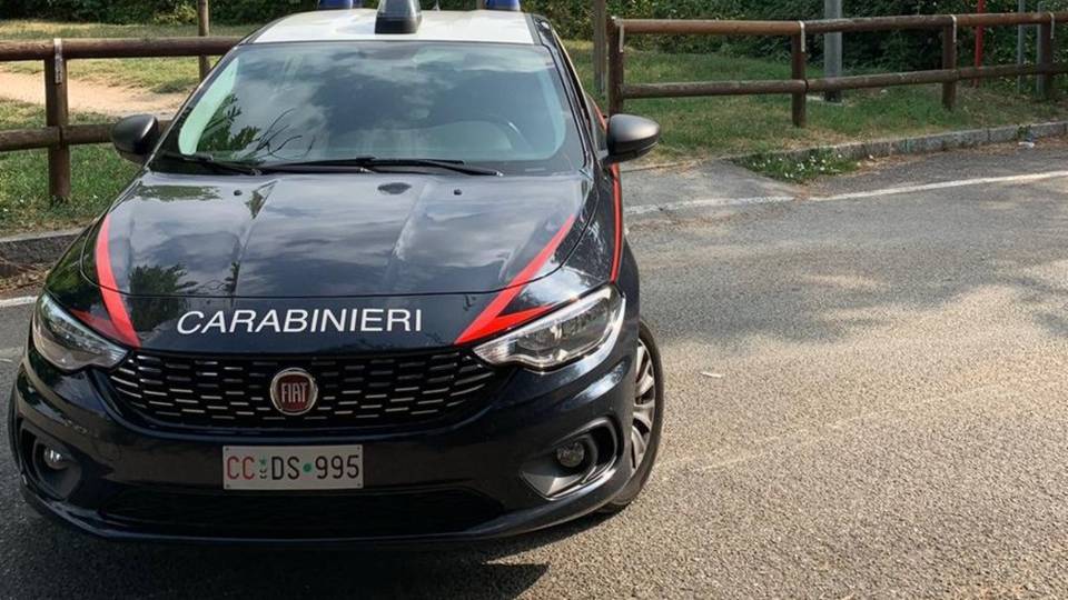 «Uscito perchè annoiato da mia moglie» Ancora controlli. C’è chi ancora fa i pic-nic «Uscito perchè annoiato da mia moglie» Ancora controlli. C’è chi ancora fa i pic-nic