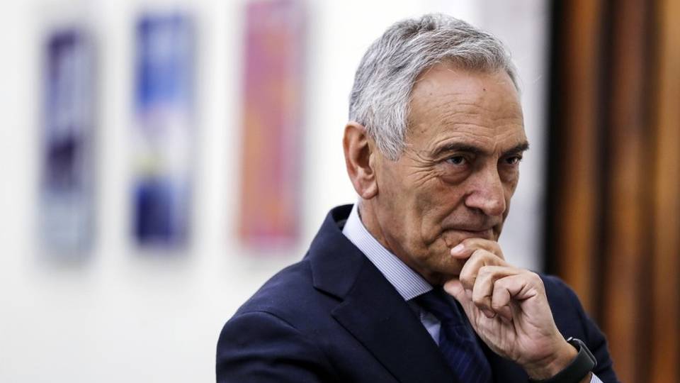Gravina: «La A ripartirà, valutiamo tutto Possibile campionato senza gare al nord» Gravina: «La A ripartirà, valutiamo tutto Possibile campionato senza gare al nord»