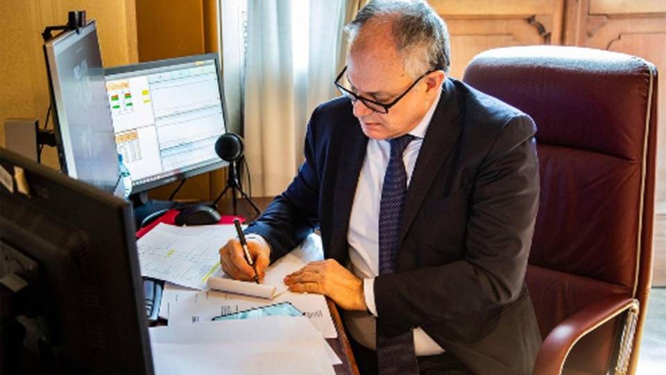 «Abboneremo saldo-acconto Irap giugno» Gualtieri: nuovo aiuto alle medie imprese «Abboneremo saldo-acconto Irap giugno» Gualtieri: nuovo aiuto alle medie imprese