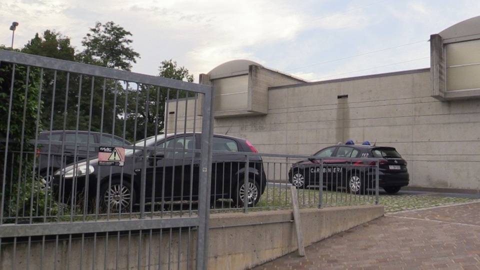 Aveva picchiato la testa sul fondo vasca Morto il 41enne dopo il tuffo in piscina Aveva picchiato la testa sul fondo vasca Morto il 41enne dopo il tuffo in piscina