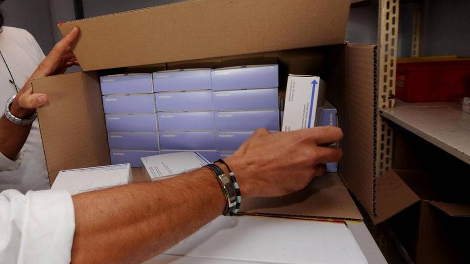 Influenza, allarme dei farmacisti «Almeno 1,2 milioni senza vaccino» Influenza, allarme dei farmacisti «Almeno 1,2 milioni senza vaccino»