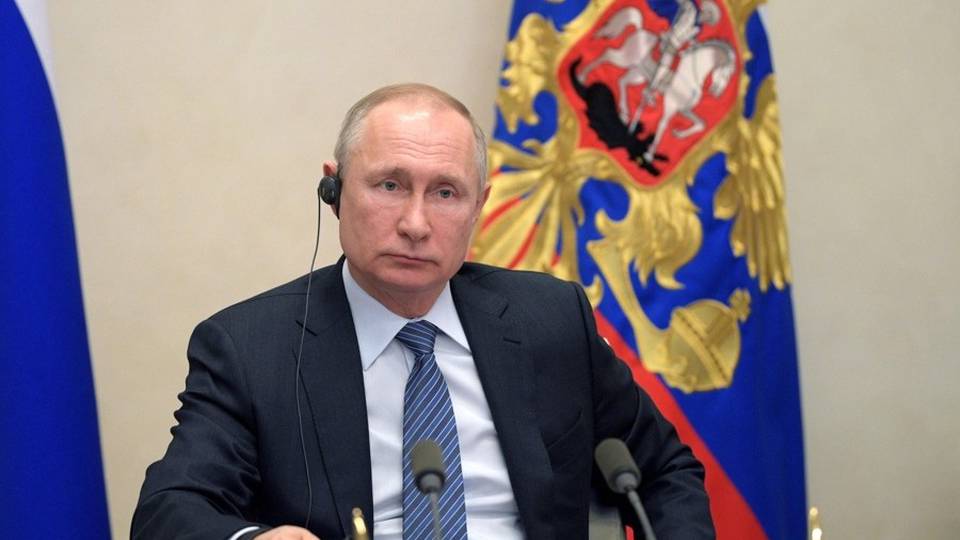 Coronavirus, registrato il primo vaccino Putin: «Testato anche su mia figlia» Coronavirus, registrato il primo vaccino Putin: «Testato anche su mia figlia»