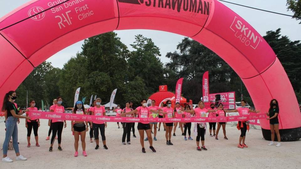 Bergamo, la StraWoman si fa «virtuale» «Distanti, ma uniti: il percorso lo scegli tu» Bergamo, la StraWoman si fa «virtuale» «Distanti, ma uniti: il percorso lo scegli tu»