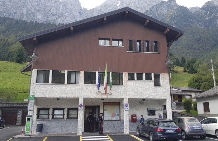 Il municipio di Colere
