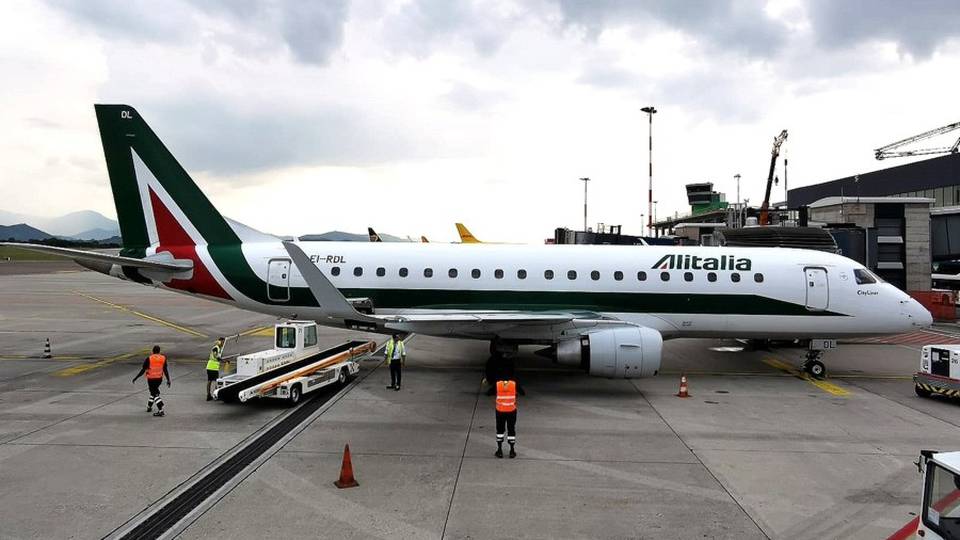 Alitalia, addio ai cieli. Con Orio al Serio una storia tutta a bassa quota Alitalia, addio ai cieli. Con Orio al Serio una storia tutta a bassa quota