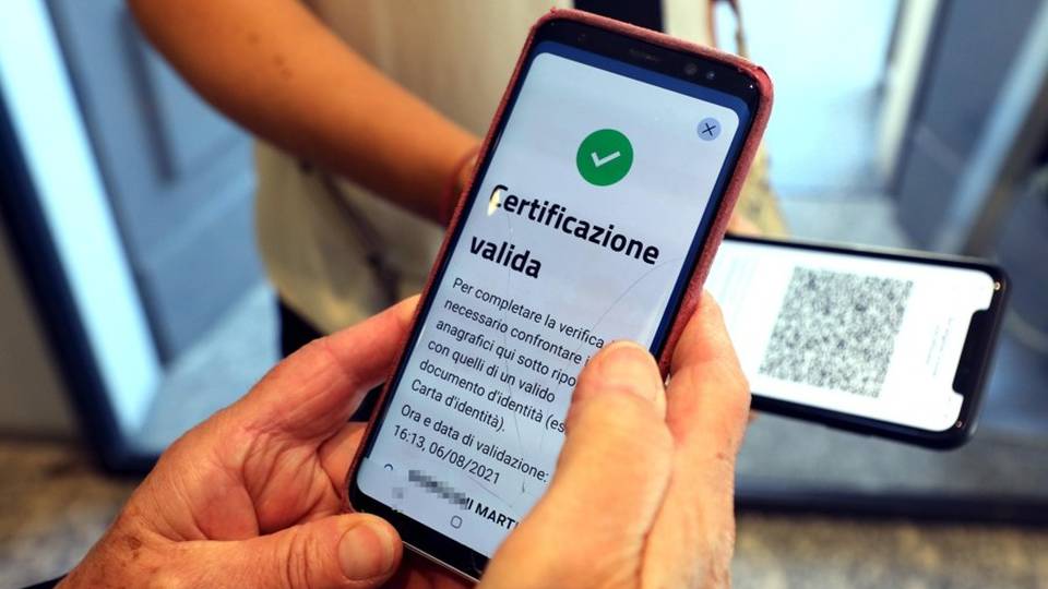 Italia a rischio blocco contro l’obbligo del green pass: si prevedono problemi ai trasporti Italia a rischio blocco contro l’obbligo del green pass: si prevedono problemi ai trasporti