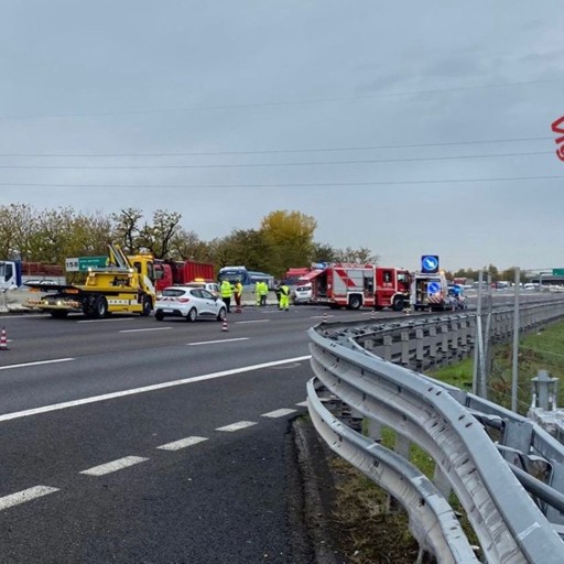 Incidente in A4 tra Capriate e Trezzo, muore una donna di 69 anni ...