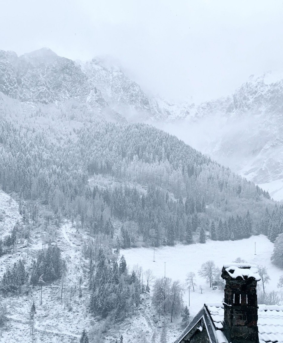 Il Monte Secco imbiancato da Rizzoli di Ardesio