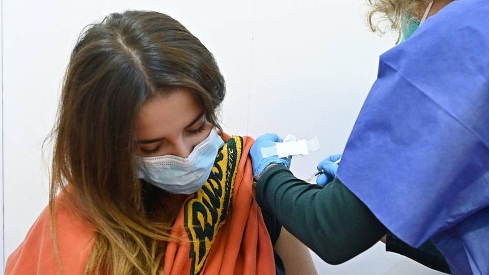 Vaccini anti Covid ai bambini in Lombardia: al via le prenotazioni domenica 12 dicembre Vaccini anti Covid ai bambini in Lombardia: al via le prenotazioni domenica 12 dicembre