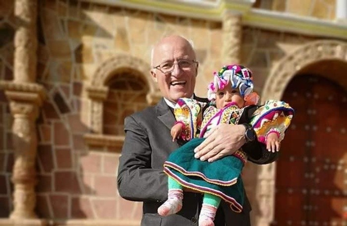 Monsignor Eugenio Scarpellini, vescovo di El Alto in Bolivia