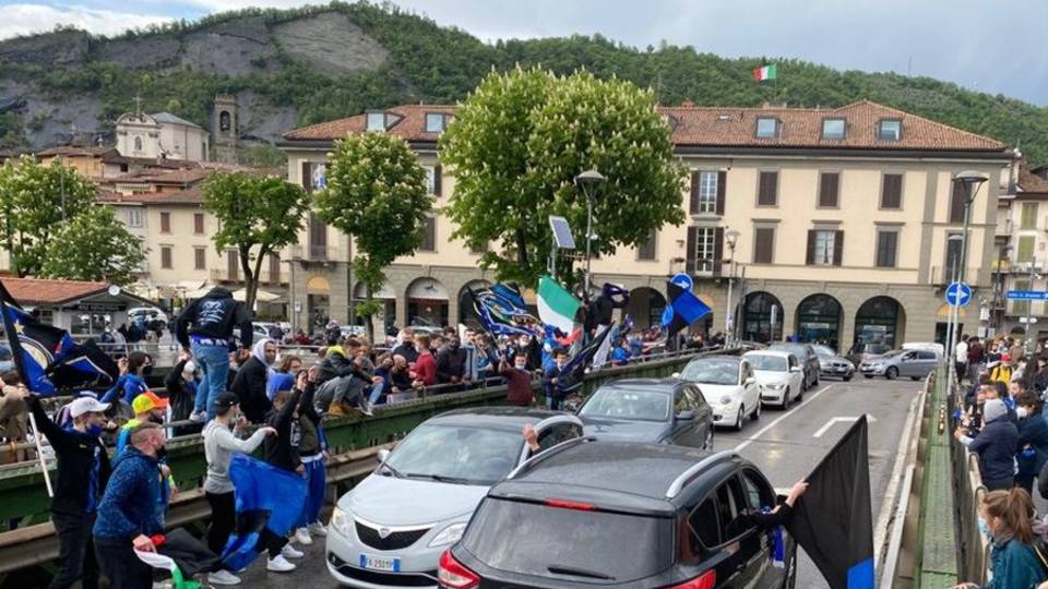 Scudetto all’Inter, festa grande anche a Sarnico Scudetto all’Inter, festa grande anche a Sarnico