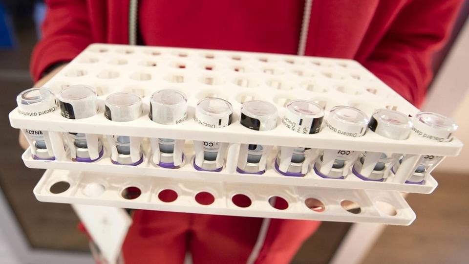 Il business dei no-vax e i grandi sponsor Il business dei no-vax e i grandi sponsor