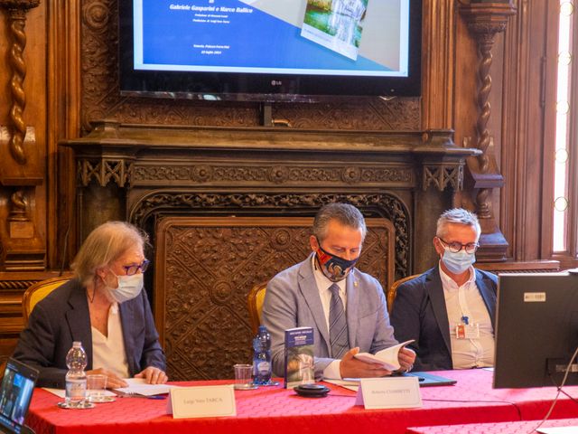 CRV - ‘Medici e Narrazioni, 10 parole dal lockdown’ di Gabriele Gasparini e Marco Ballico CRV - ‘Medici e Narrazioni, 10 parole dal lockdown’ di Gabriele Gasparini e Marco Ballico