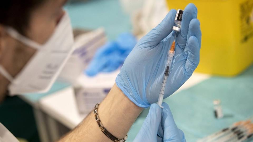 Segnalati 93 infermieri non vaccinati. «Ma ne stimiamo 300» Segnalati 93 infermieri non vaccinati. «Ma ne stimiamo 300»