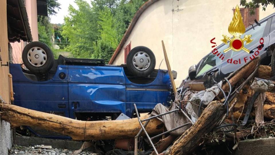 Il maltempo non dà tregua in Lombardia: chiesto lo stato di emergenza Il maltempo non dà tregua in Lombardia: chiesto lo stato di emergenza
