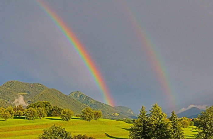Arcobaleno visto da Clusone sopra San Lorenzo di Rovetta e Cerete