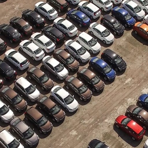 Le auto elettriche e ibride raddoppiano, ma il futuro è un’incognita ...