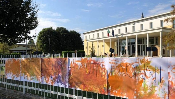 La caldaia è guasta, scuola materna chiusa ad Azzano San Paolo