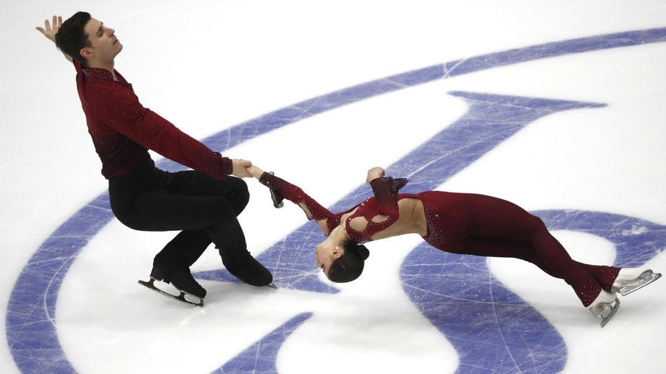 Rebecca Ghilardi (a destra) e Filippo Ambrosini in azione durante gli ultimi Europei di figura a Tallinn, in Estonia. Oltre a loro al Grand Prix di Torino sarà in gara anche la bergamasca Sara Conti con Niccolò Macii. Rebecca Ghilardi (a destra) e Filippo Ambrosini in azione durante gli ultimi Europei di figura a Tallinn, in Estonia. Oltre a loro al Grand Prix di Torino sarà in gara anche la bergamasca Sara Conti con Niccolò Macii.