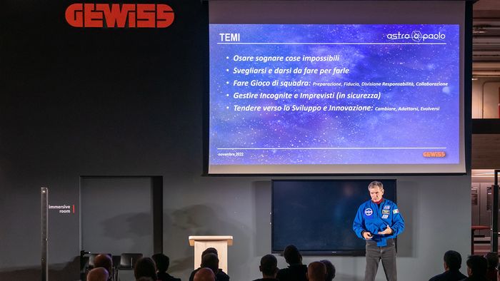 Gewiss e quella placca «intelligente» che controll &hellip;