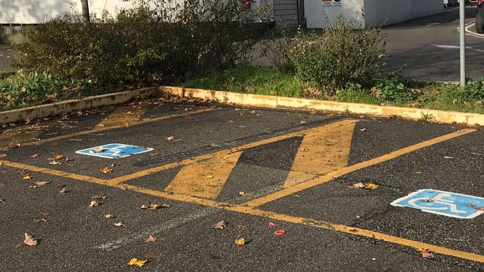 Posti auto riservati ai disabili Posti auto riservati ai disabili