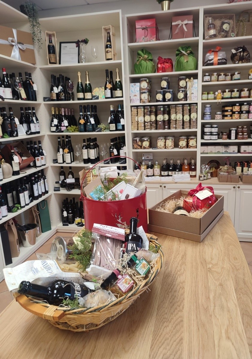 «L’Angolo dei Sapori», tantissime bontà regionali