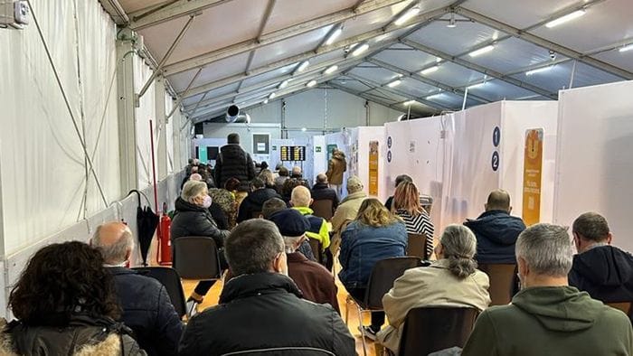 Bekämpning av influensan, lördag, fritt inträde till ”Påven Johannes” vaccinationscenter