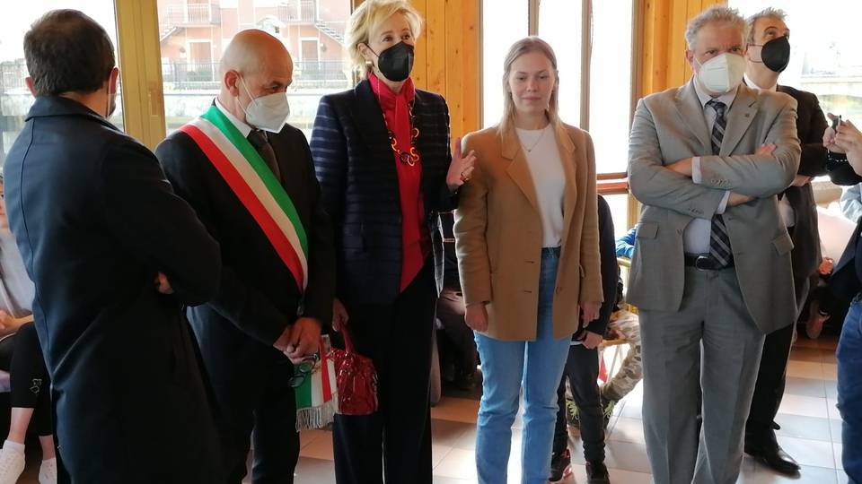 «Ringrazio la comunità per avere accolto gli orfani». La vicepresidente Moratti a Rota Imagna «Ringrazio la comunità per avere accolto gli orfani». La vicepresidente Moratti a Rota Imagna