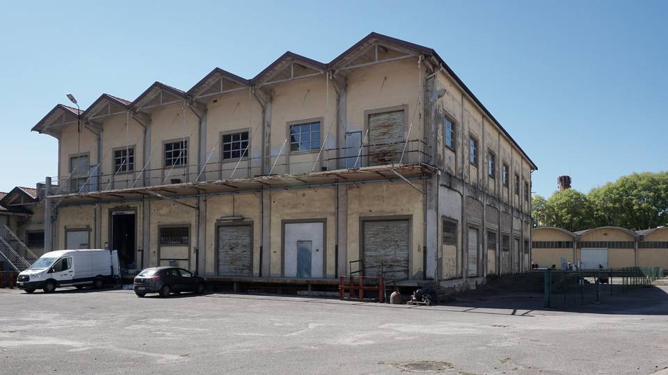 La raccolta dell’associazione Zlaghoda da martedì 12 aprile agli ex Magazzini generali La raccolta dell’associazione Zlaghoda da martedì 12 aprile agli ex Magazzini generali