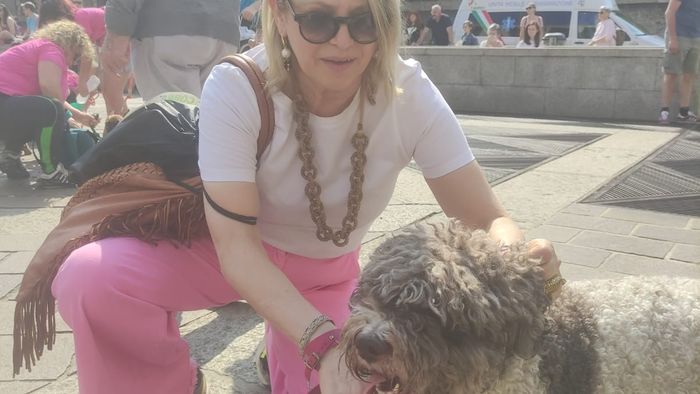 Mia alla Corri Dog. Con lei un’allegra combriccola di amici a quattro zampe Mia alla Corri Dog. Con lei un’allegra combriccola di amici a quattro zampe
