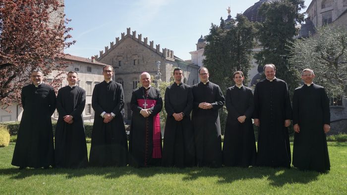 Cinque nuovi preti per la nostra Diocesi. «Questi giovani sono un grande regalo» Cinque nuovi preti per la nostra Diocesi. «Questi giovani sono un grande regalo»