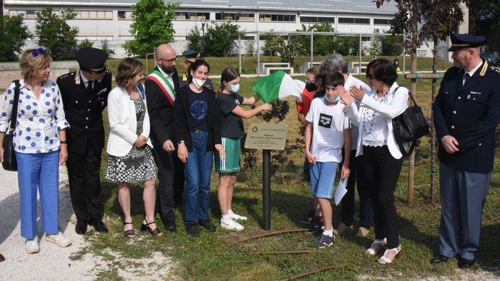 Longuelo, il parco di via Mascagni intitolato a Rita Levi Montalcini Longuelo, il parco di via Mascagni intitolato a Rita Levi Montalcini