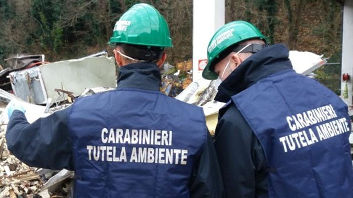 Ambiente, il dossier Ecomafie: nella Bergamasca un reato ogni due giorni Ambiente, il dossier Ecomafie: nella Bergamasca un reato ogni due giorni
