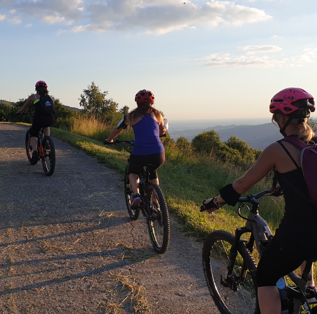 Un'estate di malga in malga, sognando i «valici» in e-bike - Cronaca,  Ardesio