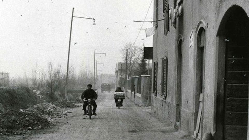 Per le strade di Campagnola ieri e oggi, 60 anni in una foto Per le strade di Campagnola ieri e oggi, 60 anni in una foto