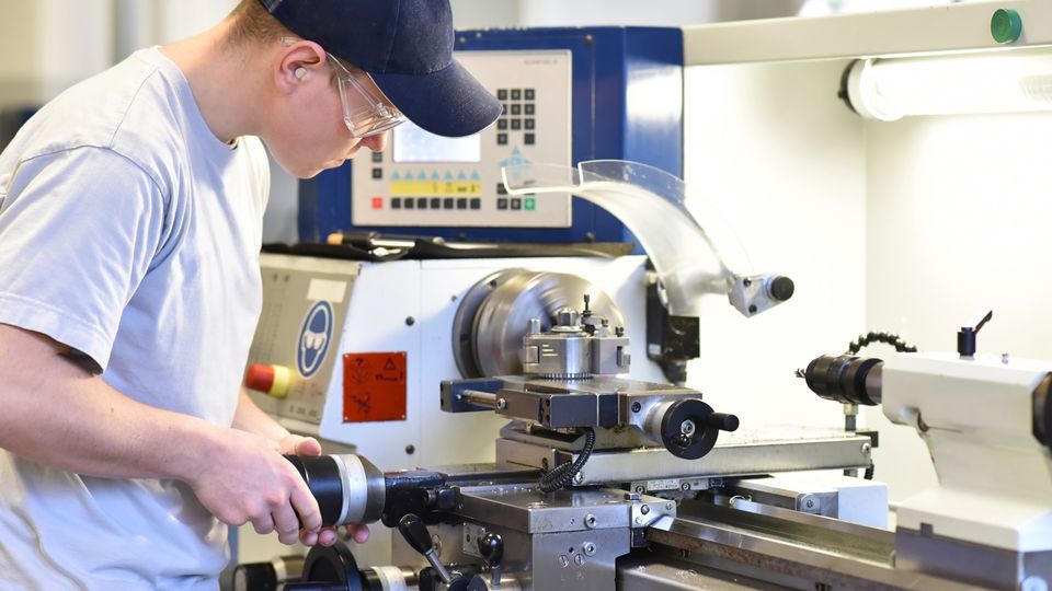 Metalmeccanici: «Il salario minimo peggiora le condizioni» Metalmeccanici: «Il salario minimo peggiora le condizioni»