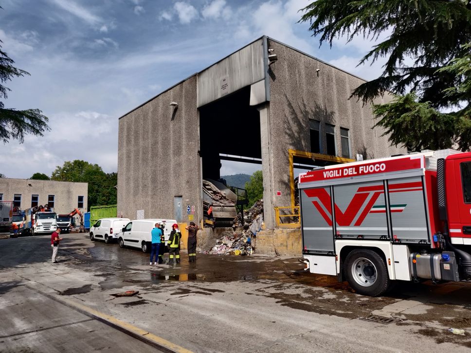 Vigili del fuoco in azione a Gorle