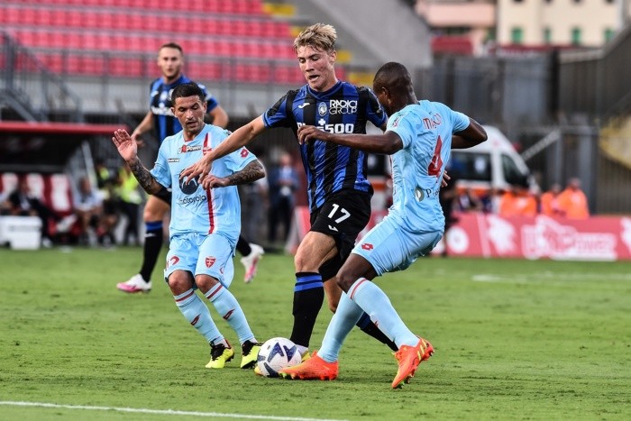 L’urlo di Højlund e Lookman , Monza battuto. Atalanta da vertigini, ora