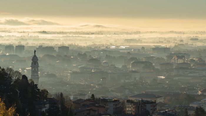 Mal’aria di città 2023, Bergamo deve tagliare del 55% il Pm2.5 Mal’aria di città 2023, Bergamo deve tagliare del 55% il Pm2.5