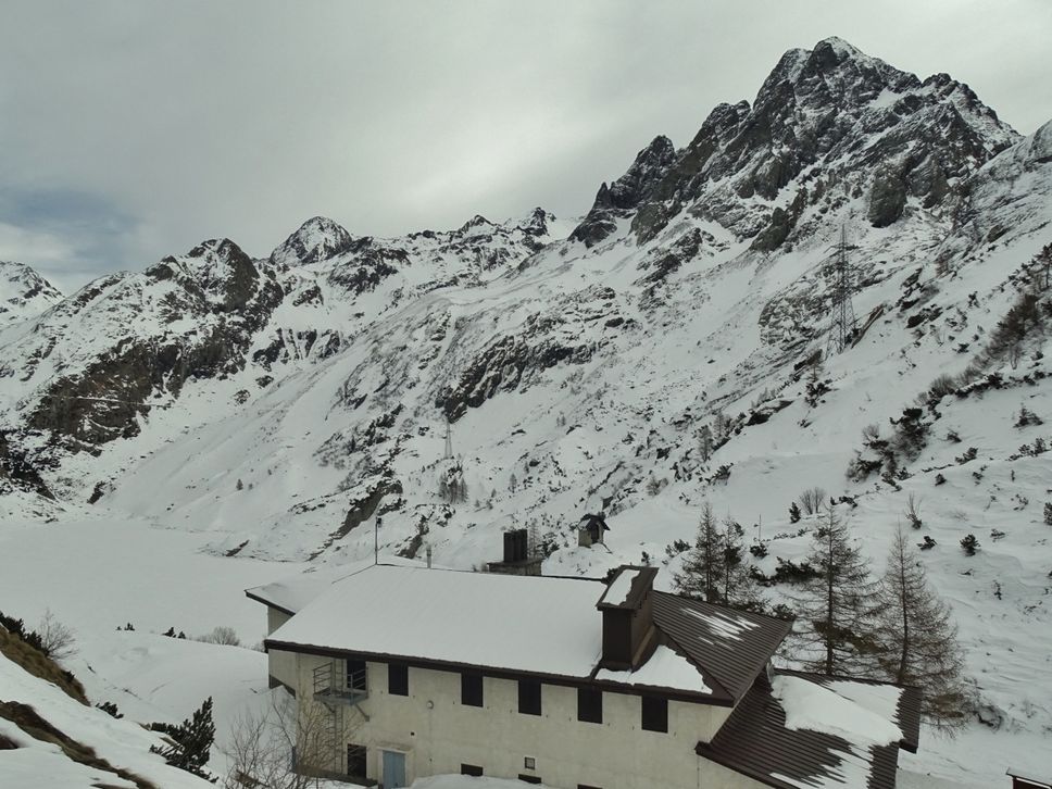 il rifugio Curò pochi giorni fa...