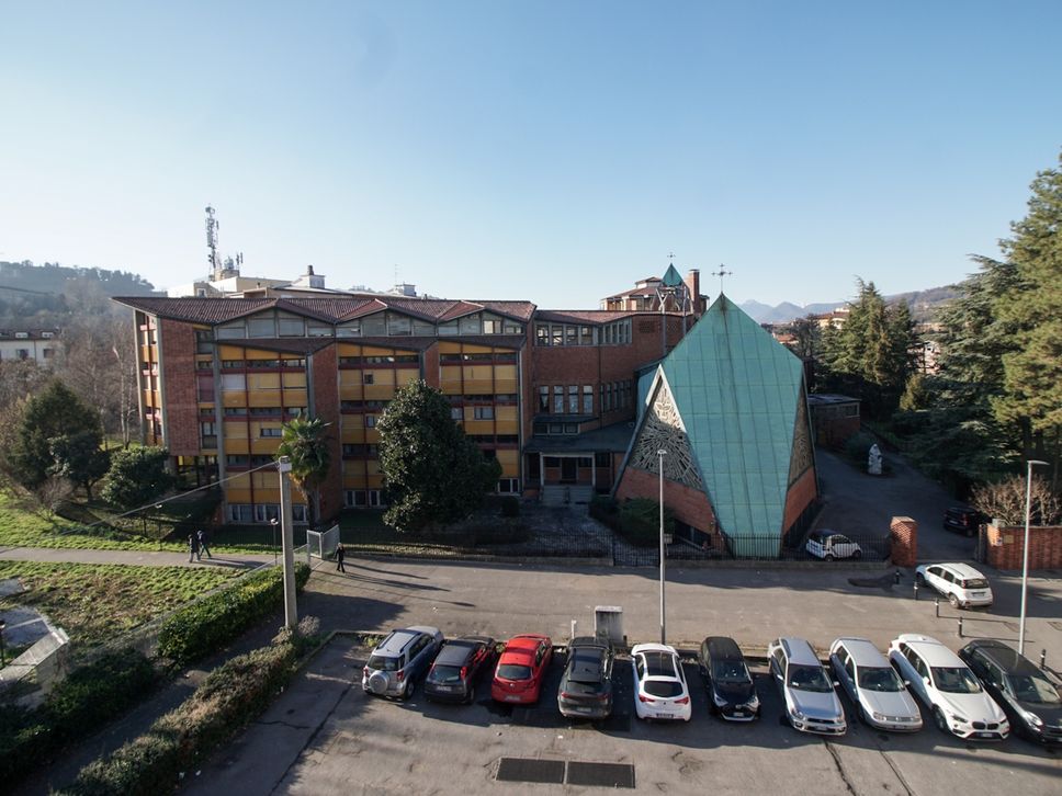 Una panoramica aerea degli edifici