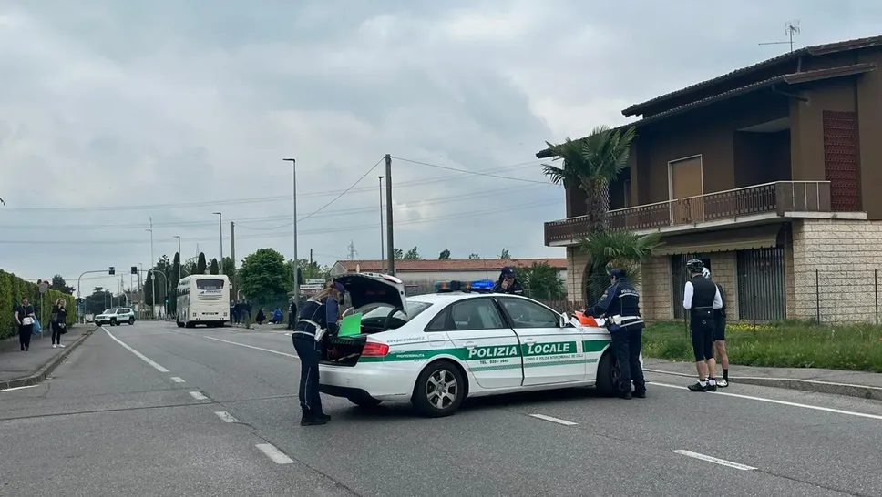 I rilievi in corso a Gorlago nella mattinata di sabato 29 aprile I rilievi in corso a Gorlago nella mattinata di sabato 29 aprile