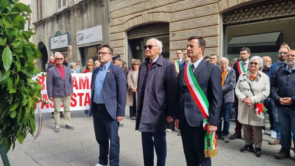 La commemorazione alla lapide di Ferruccio dell’Orto in via Pignolo