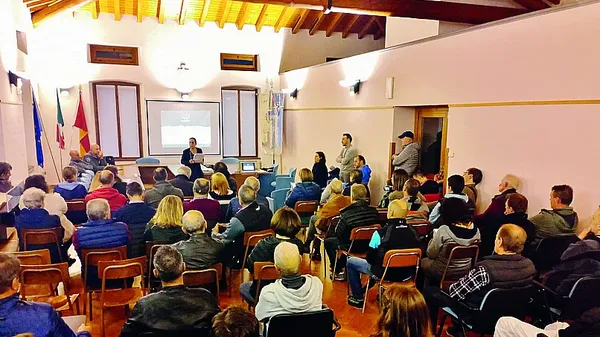 La partecipata assemblea di sabato sera a Gandellino