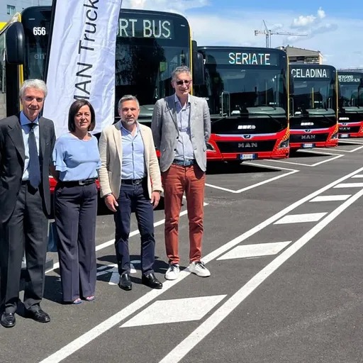 Trasporti, nella flotta Atb 7 nuovi bus a metano - Cronaca, Bergamo