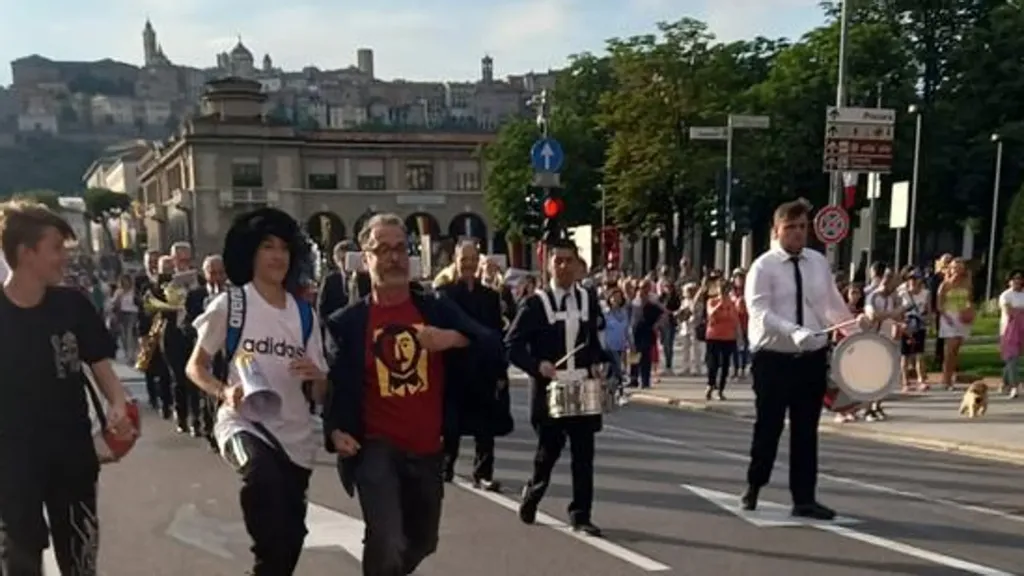 Francesco Micheli, direttore artistico del festival Donizetti Opera, apre la serata