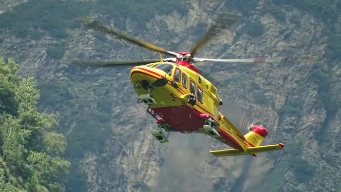 Valbondione, elisoccorso in volo per soccorrere due fungaioli - Foto ...